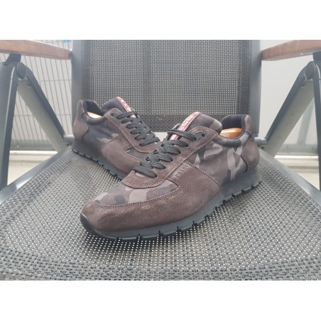Prada Camouflage Herrenschuhe braun Gr.44