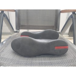 Prada Herrenschuhe Gr. 41,5 UK 7,5