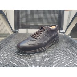 Prada Herrenschuhe Gr. 42 UK 8