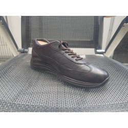 Prada Herrenschuhe Gr. 42 UK 8