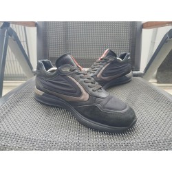 Prada Sneaker Herrenschuhe Gr. 41,5 (UK 7,5)