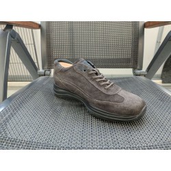 Prada Sneaker Herrenschuhe Gr.41 UK 7
