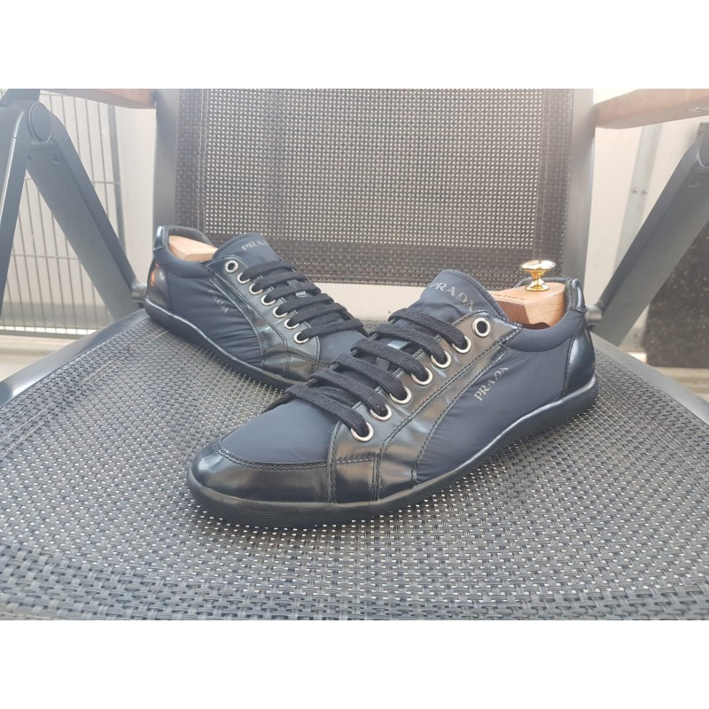 Prada Sneaker Blau Herrenschuhe Gr. 41,5 UK 7,5